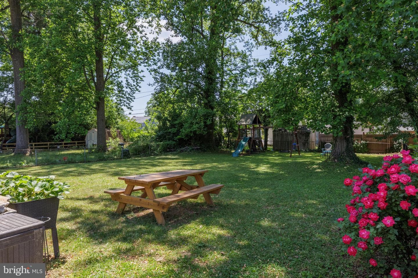 315 Osborne Avenue photo 40