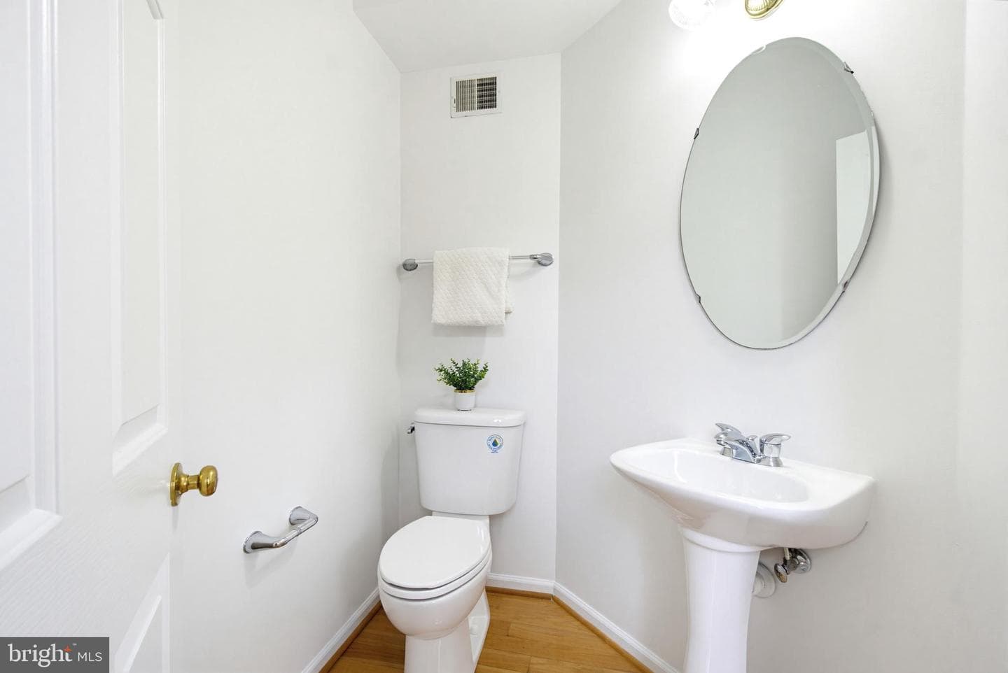 5002 Strawbridge Terrace #5002 photo 11