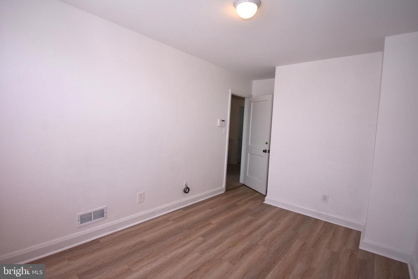 7509 Holabird Avenue photo 31