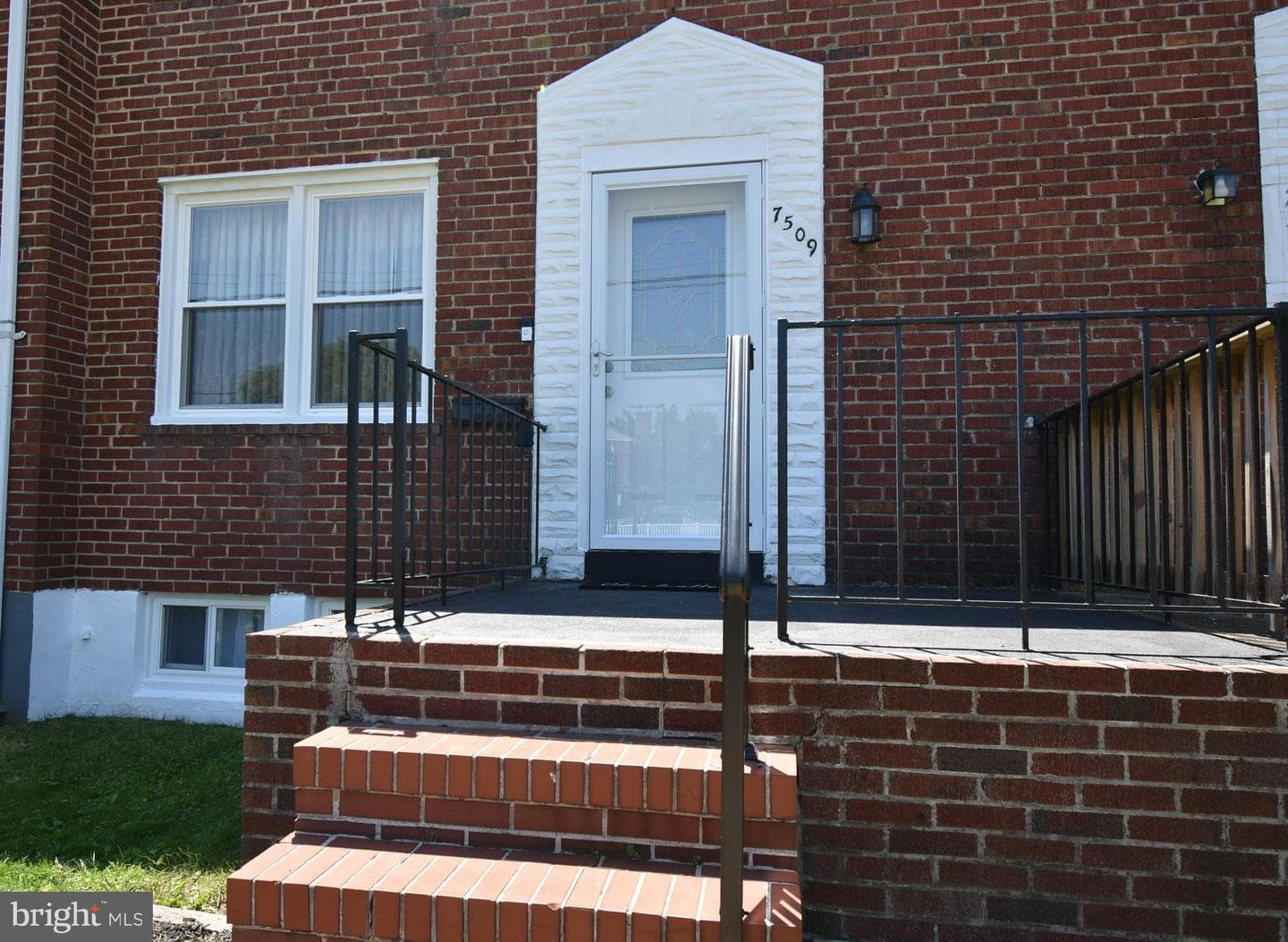 7509 Holabird Avenue photo 4