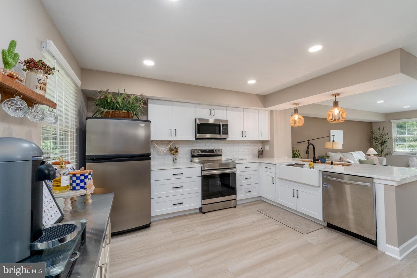 26 Golden Hill Ct photo 9