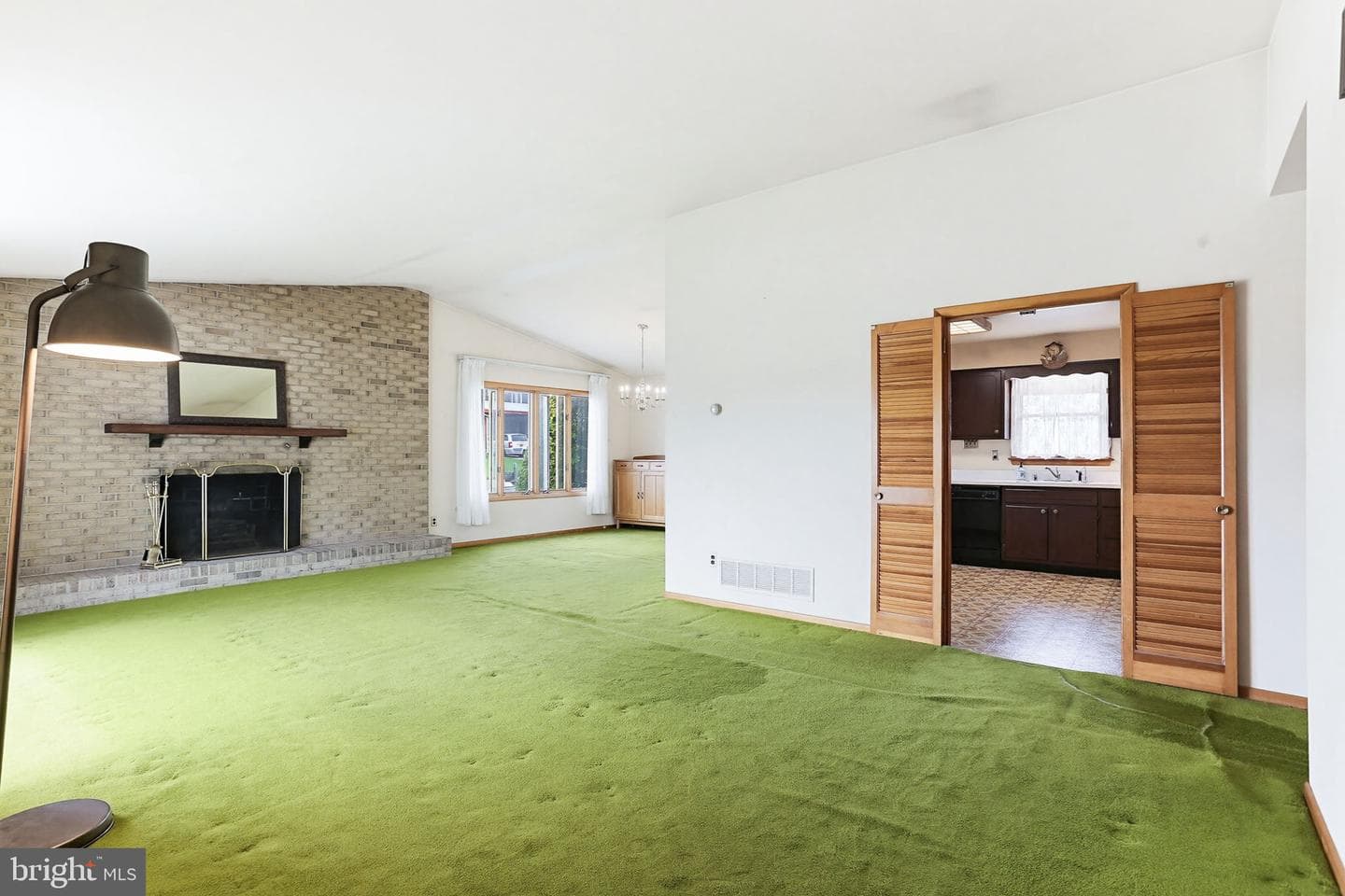 9301 Gardenia Road photo 9