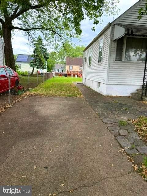 83 Wise Avenue photo 4