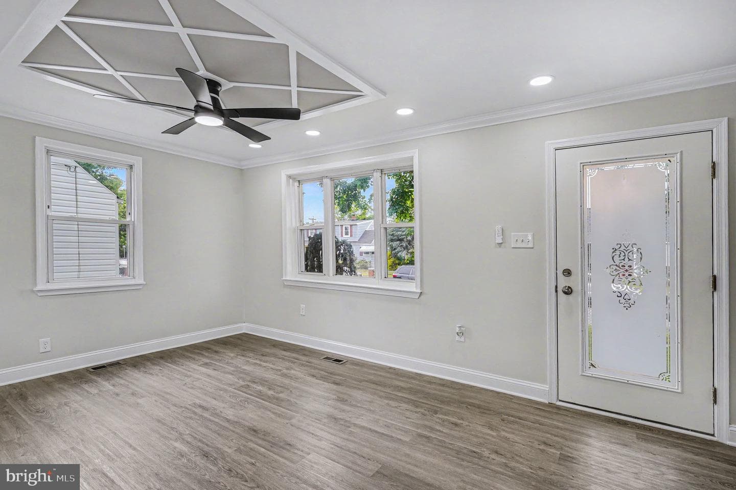 3413 Loganview Drive photo 4