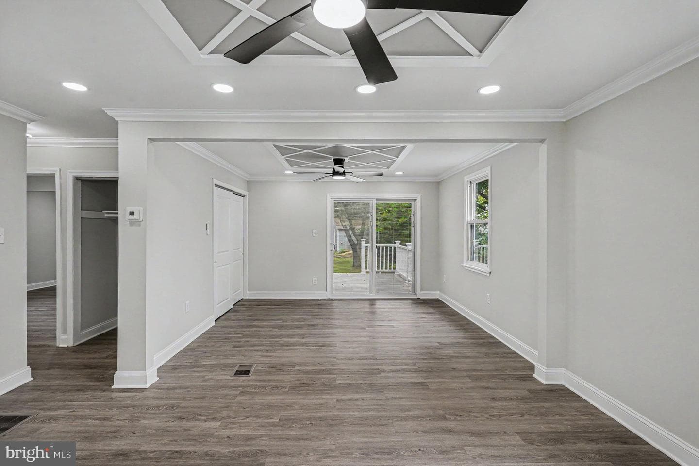 3413 Loganview Drive photo 6