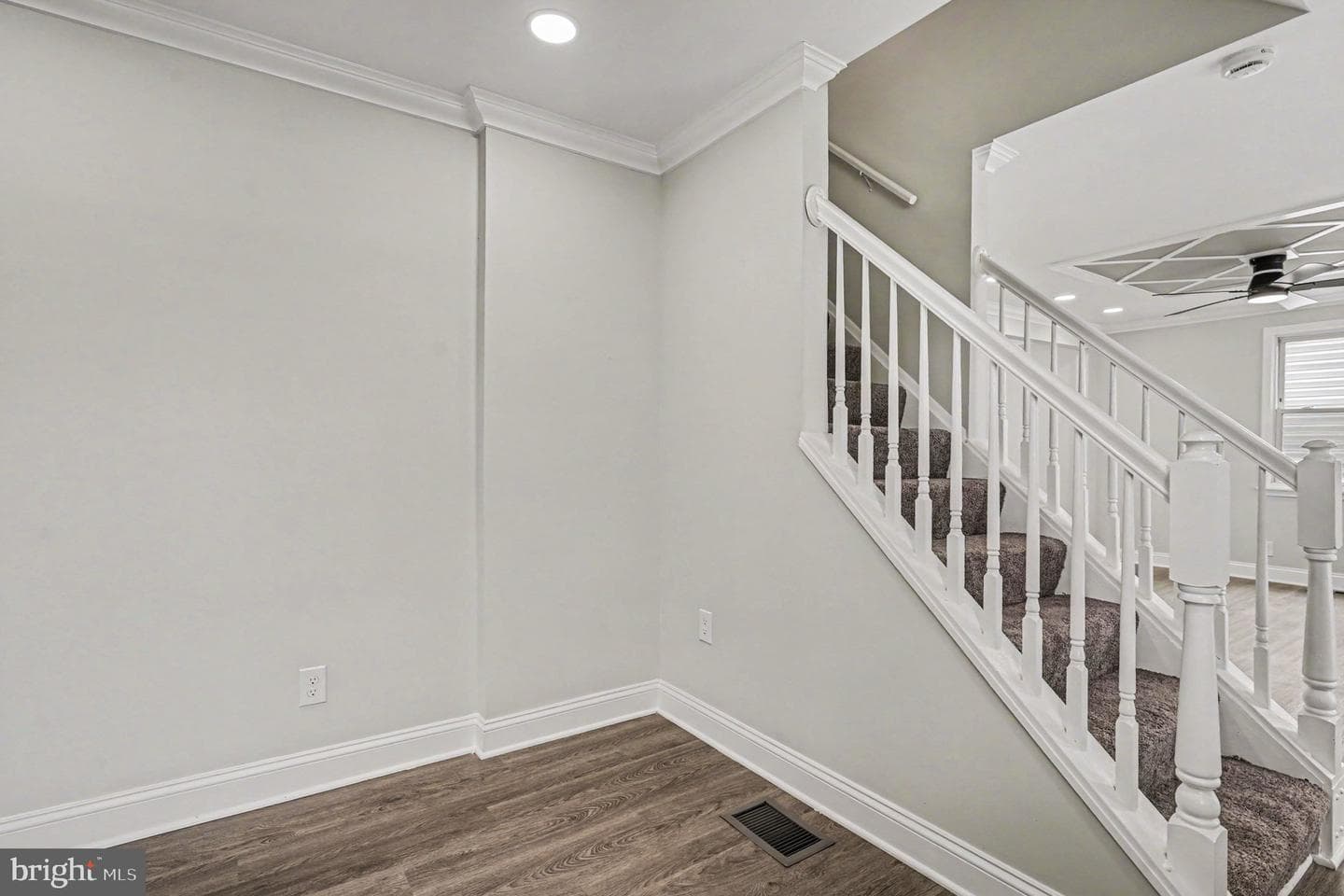 3413 Loganview Drive photo 8