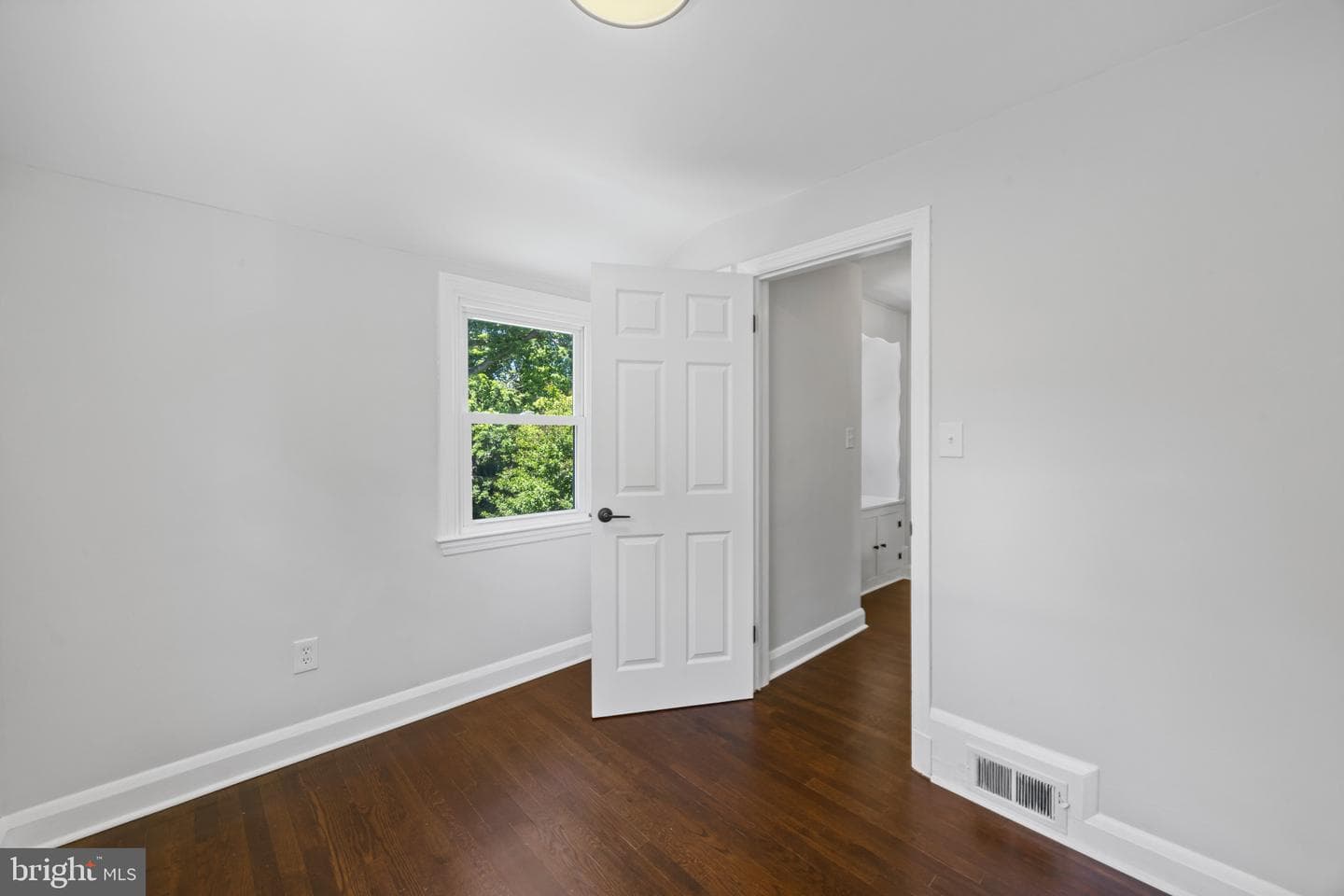 6506 Beverly Road photo 31