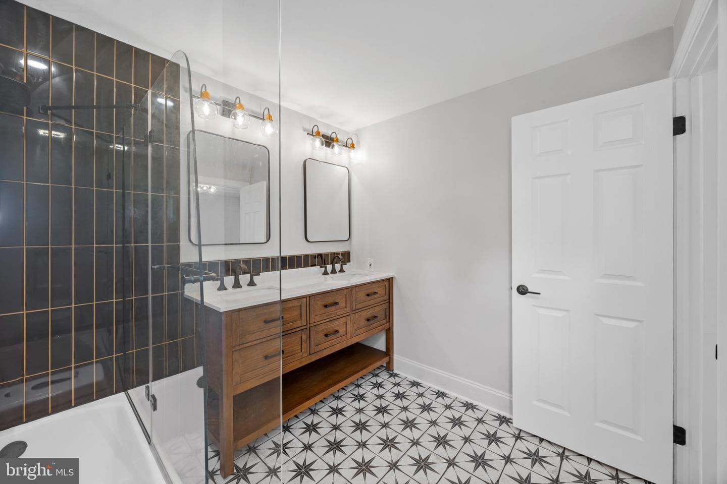 6506 Beverly Road photo 33