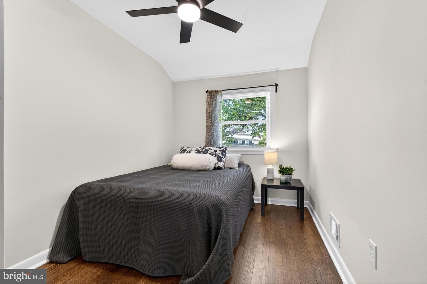 2115 Pitney Road photo 19