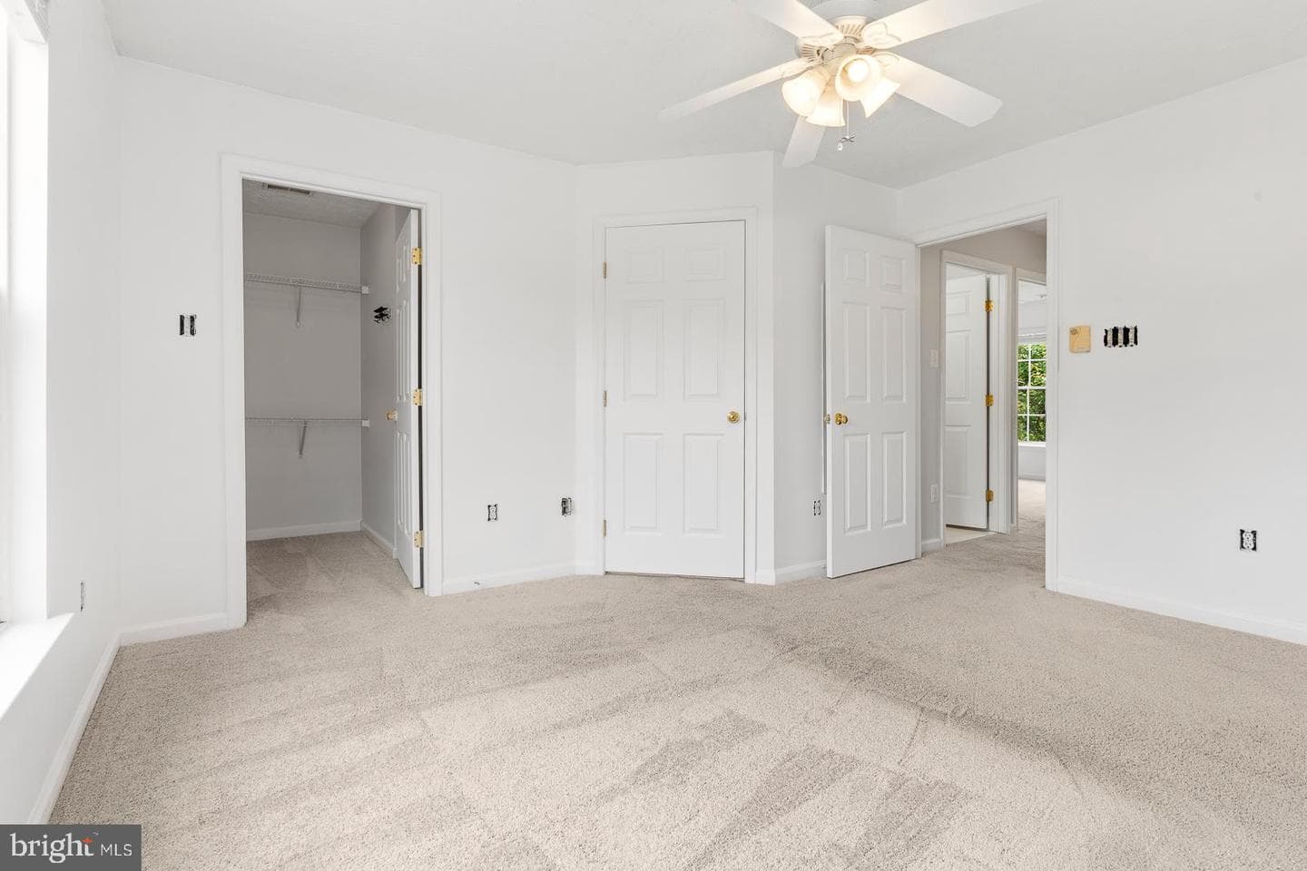 9332 Vanguard Court photo 18