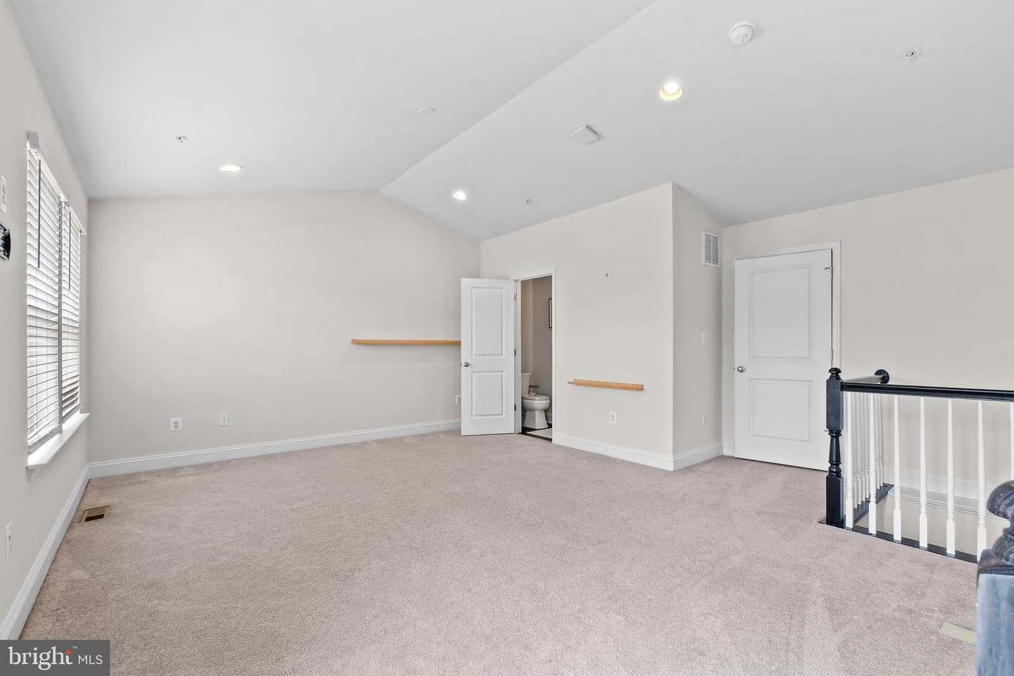 5010 John Buck Avenue photo 44