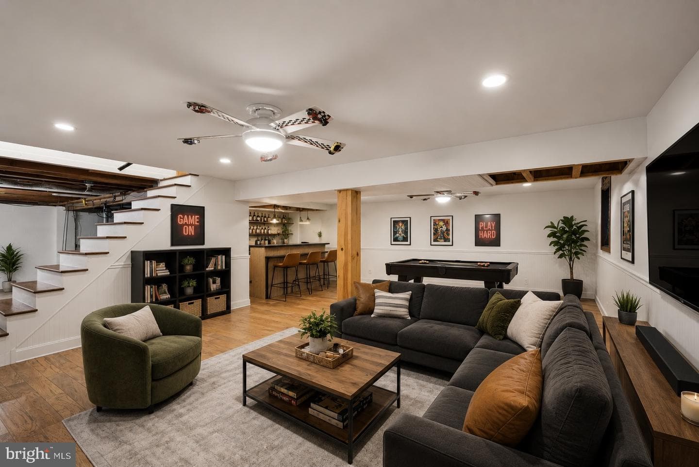 404 Crosby photo 5