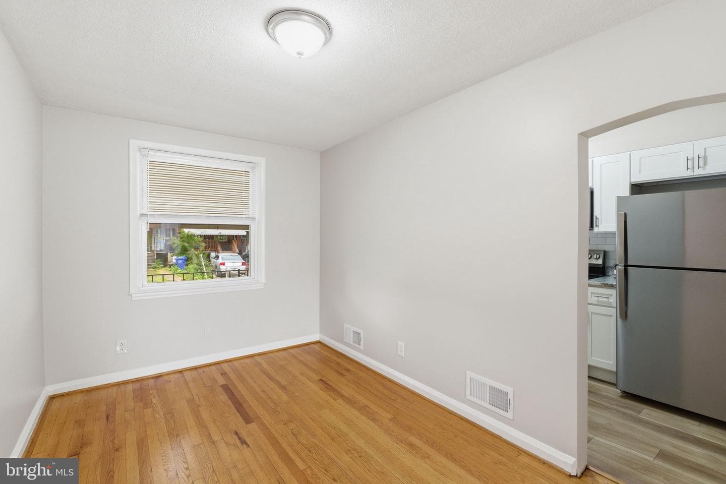 762 Fulbrook Road photo 8