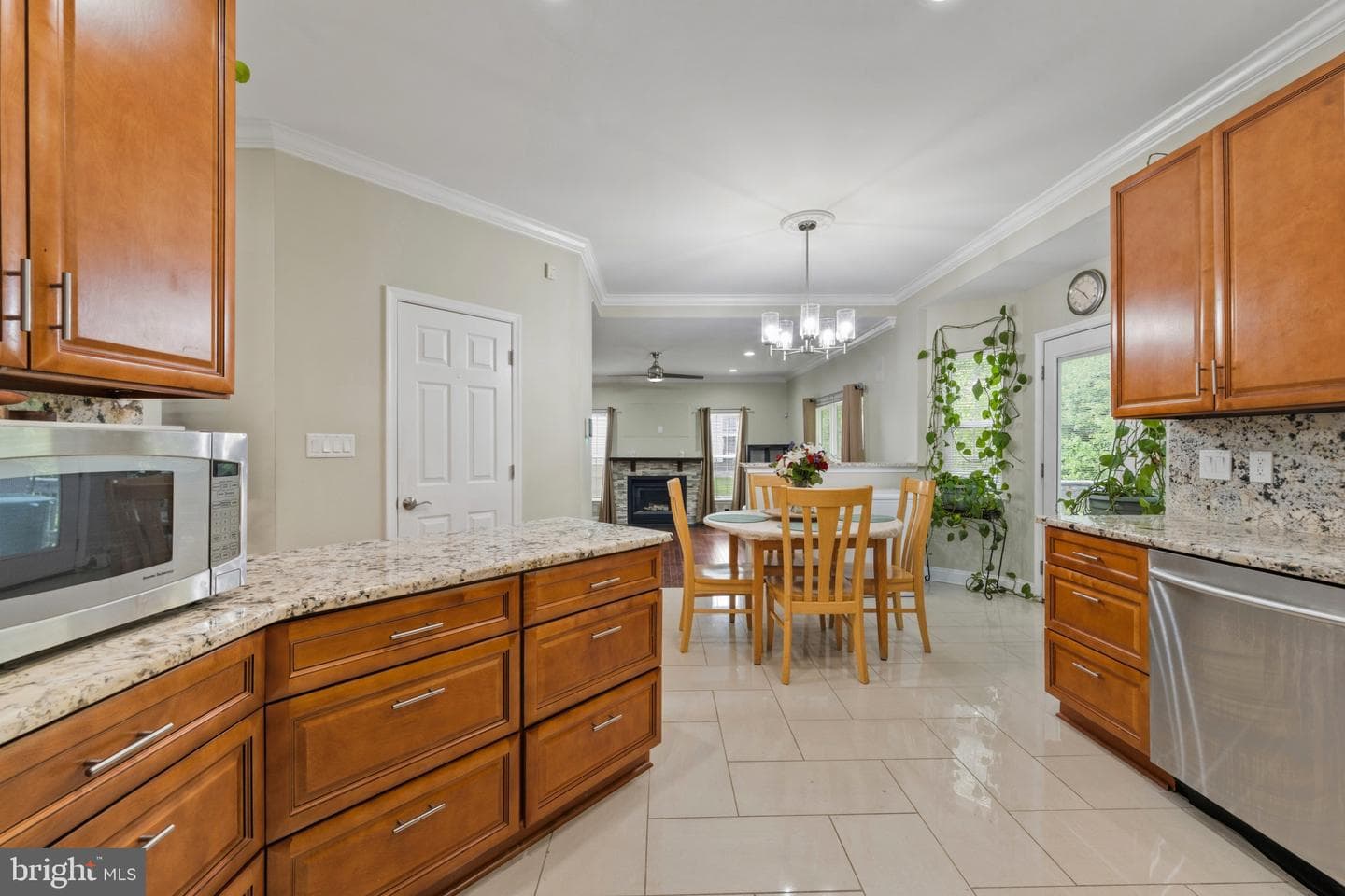 9608 Fable Drive photo 11