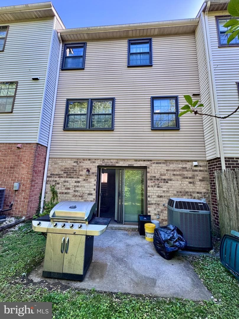 33 Brucester Bridge Court photo 25