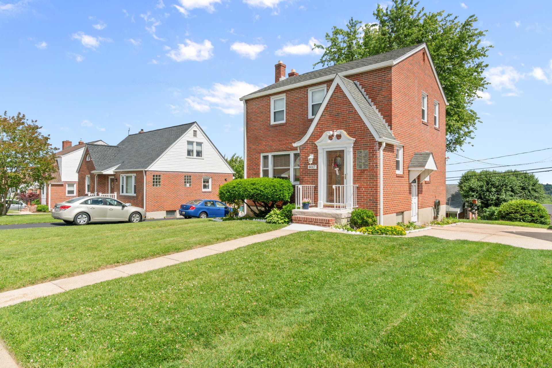 8017 Neighbors Avenue photo 3