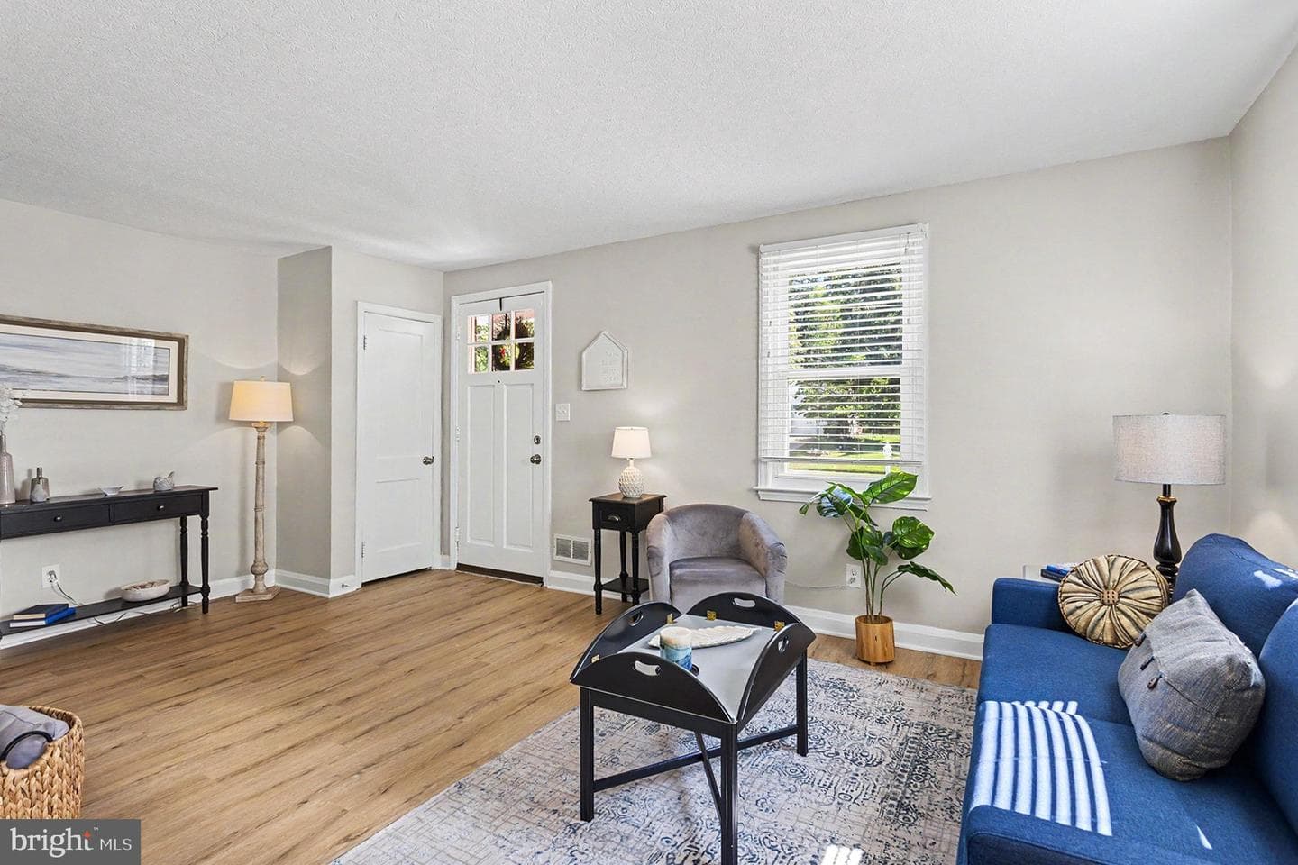 2505 Hillford Drive photo 5