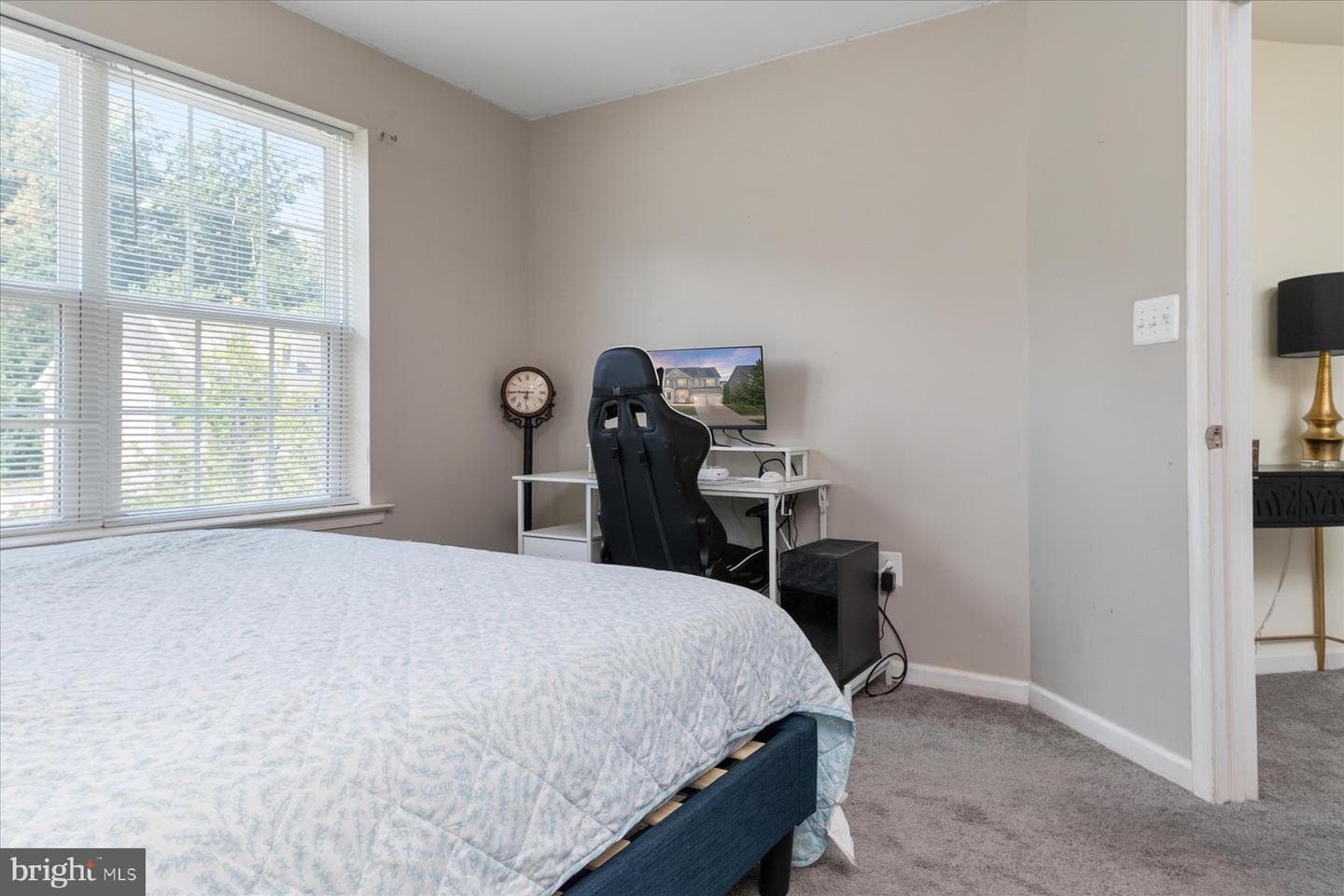 512 Whinstone Drive photo 24