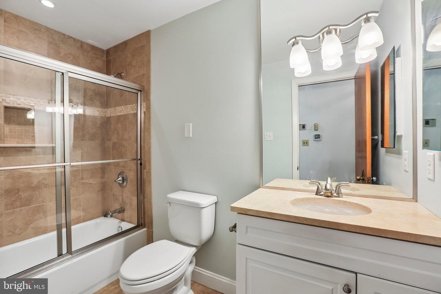 1203 Nuwood Drive photo 16