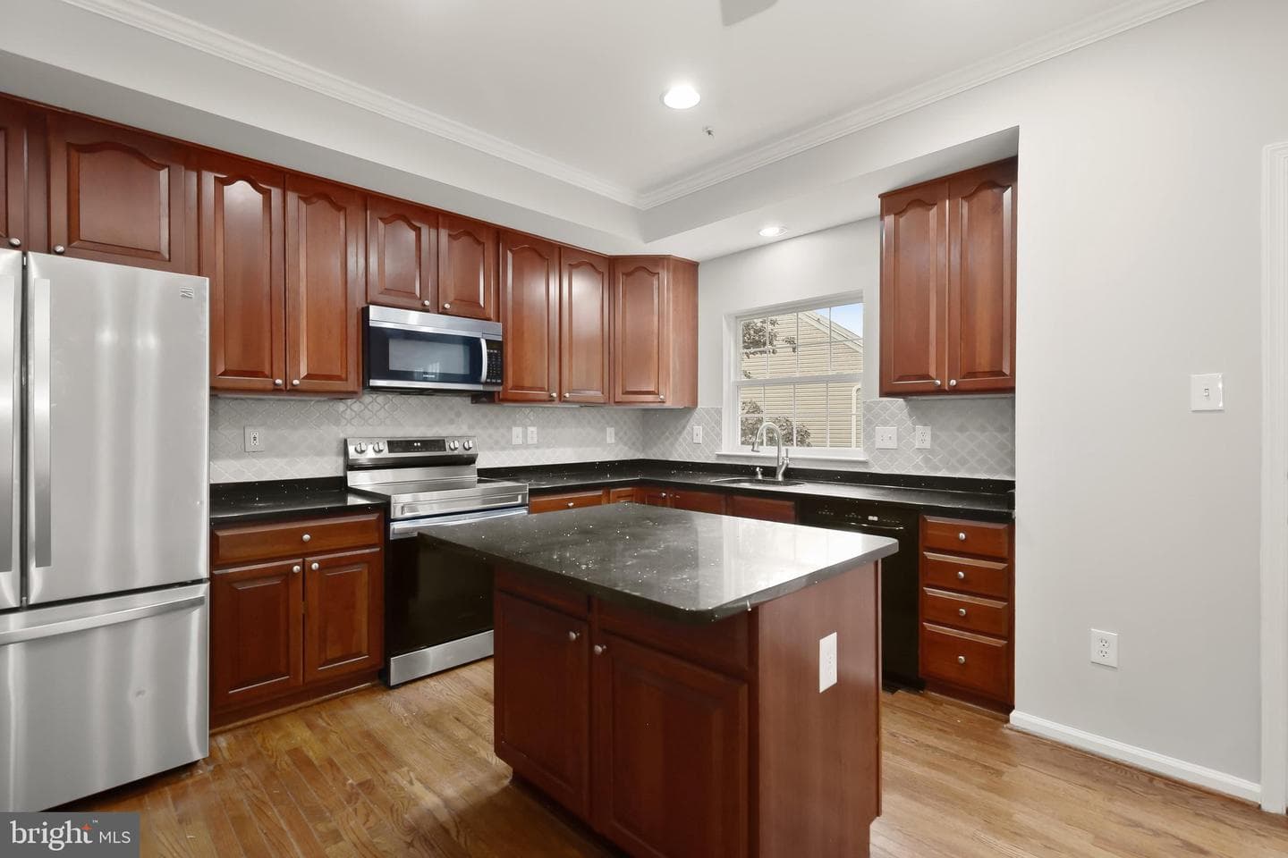 9868 Sherwood Farm Road photo 11