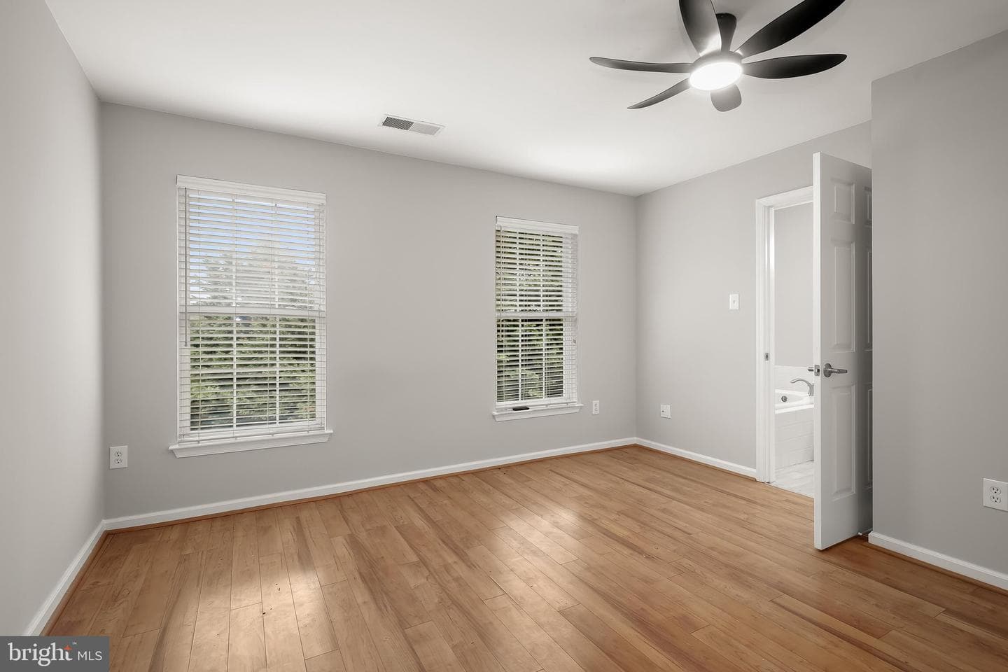 9868 Sherwood Farm Road photo 19