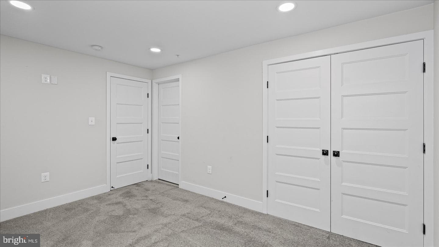 2302 Taylor Avenue photo 23