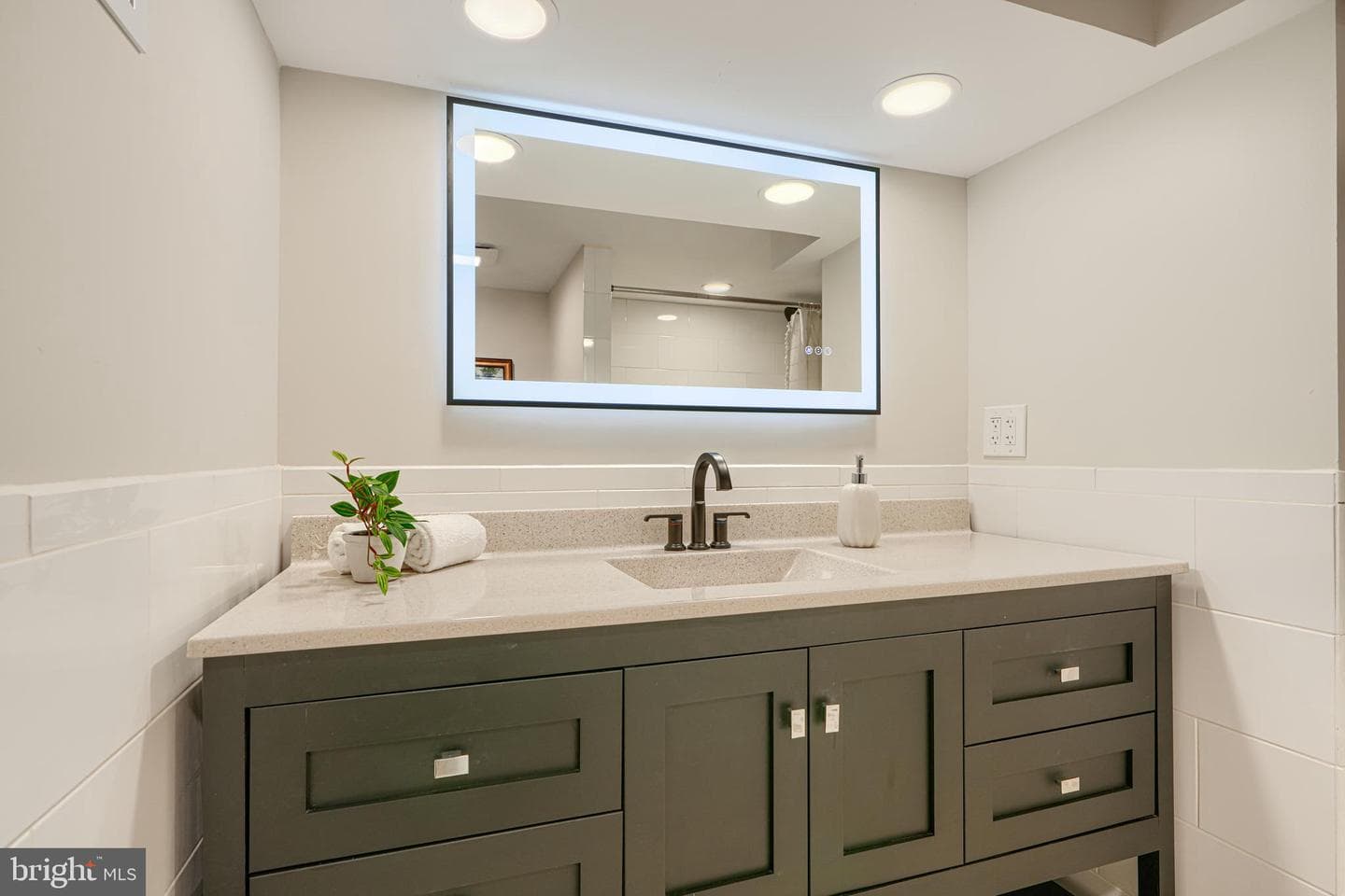 17011 Troyer Road photo 49