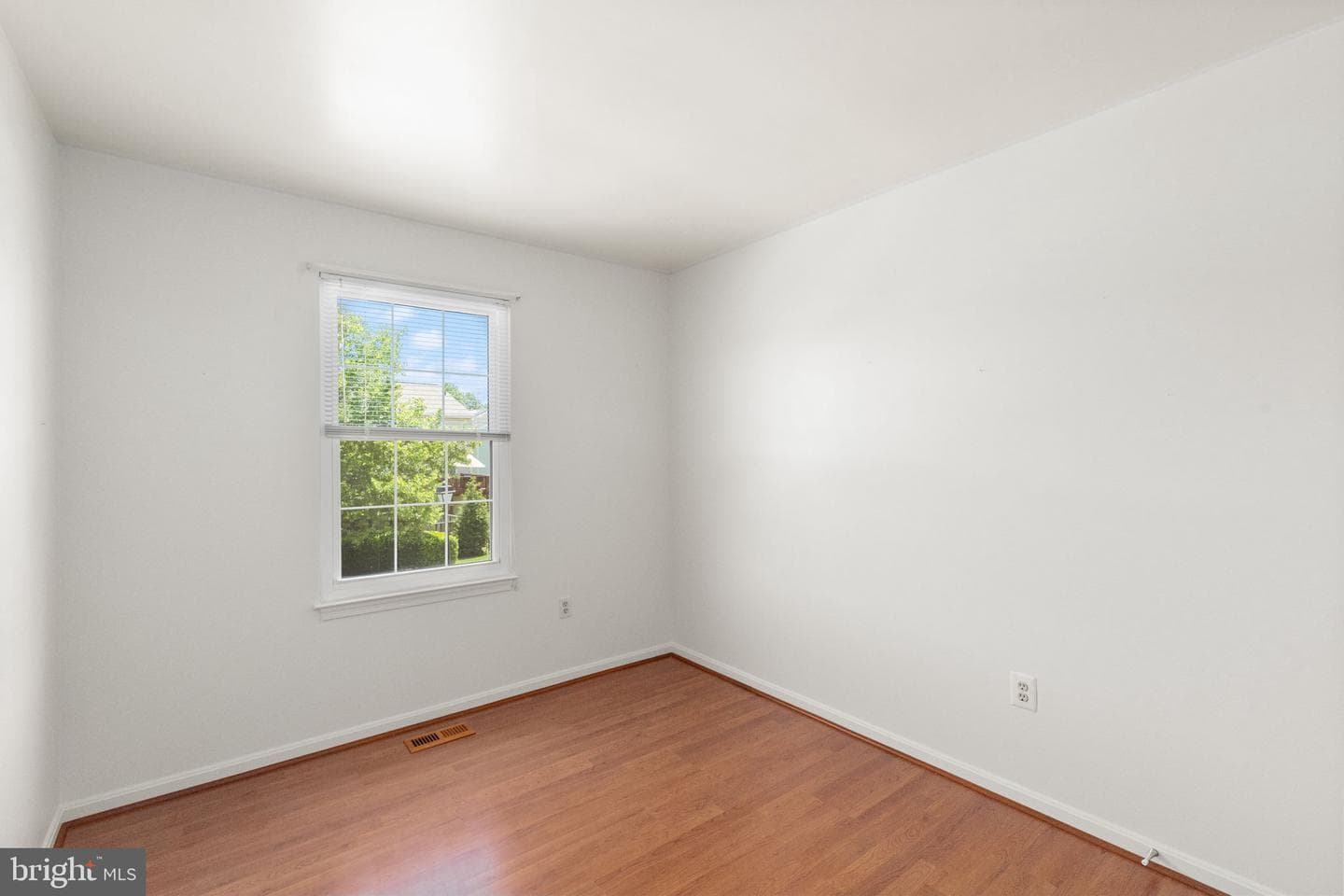 8940 Quail Run Drive photo 17