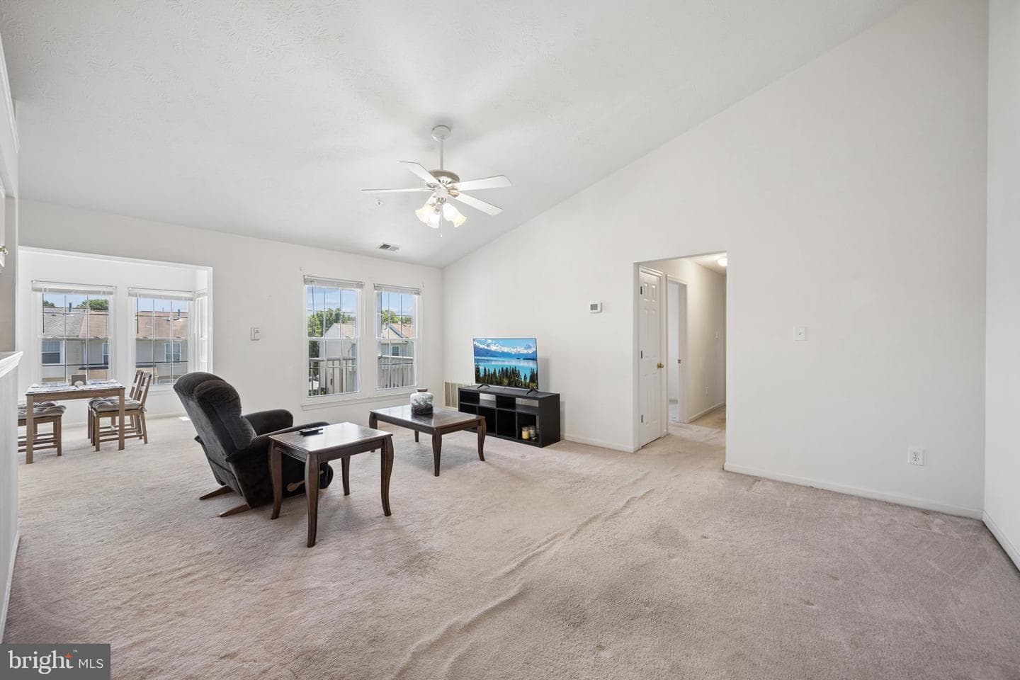 7653 Gladstone Road #5-7653 photo 14
