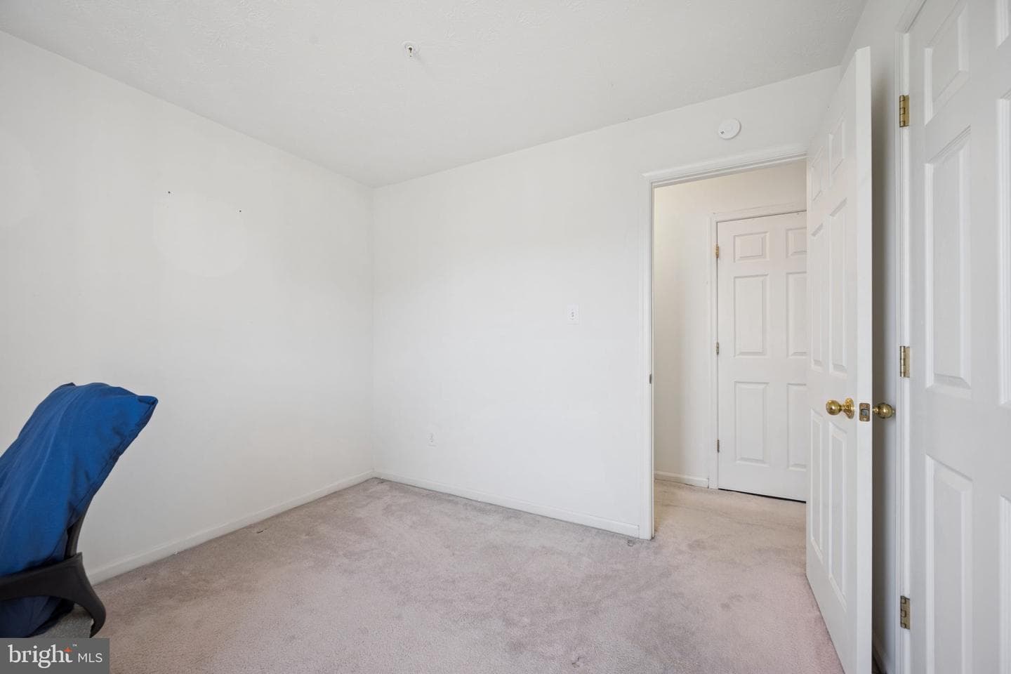7653 Gladstone Road #5-7653 photo 35