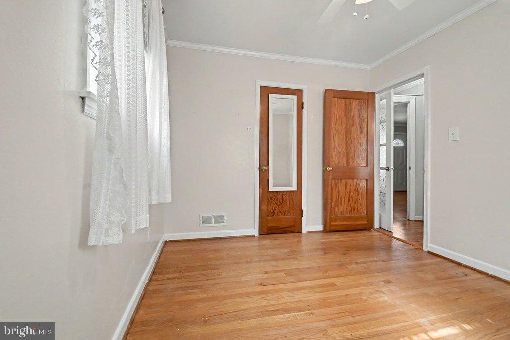 3211 Bryant Avenue photo 19