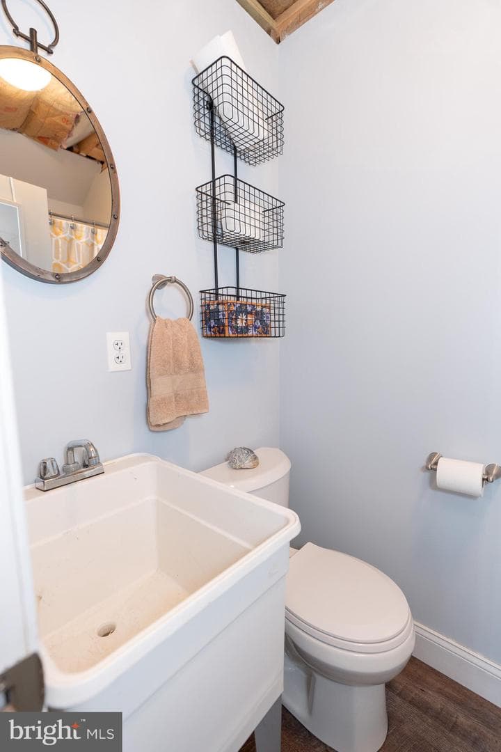 9031 Hinton Avenue photo 28