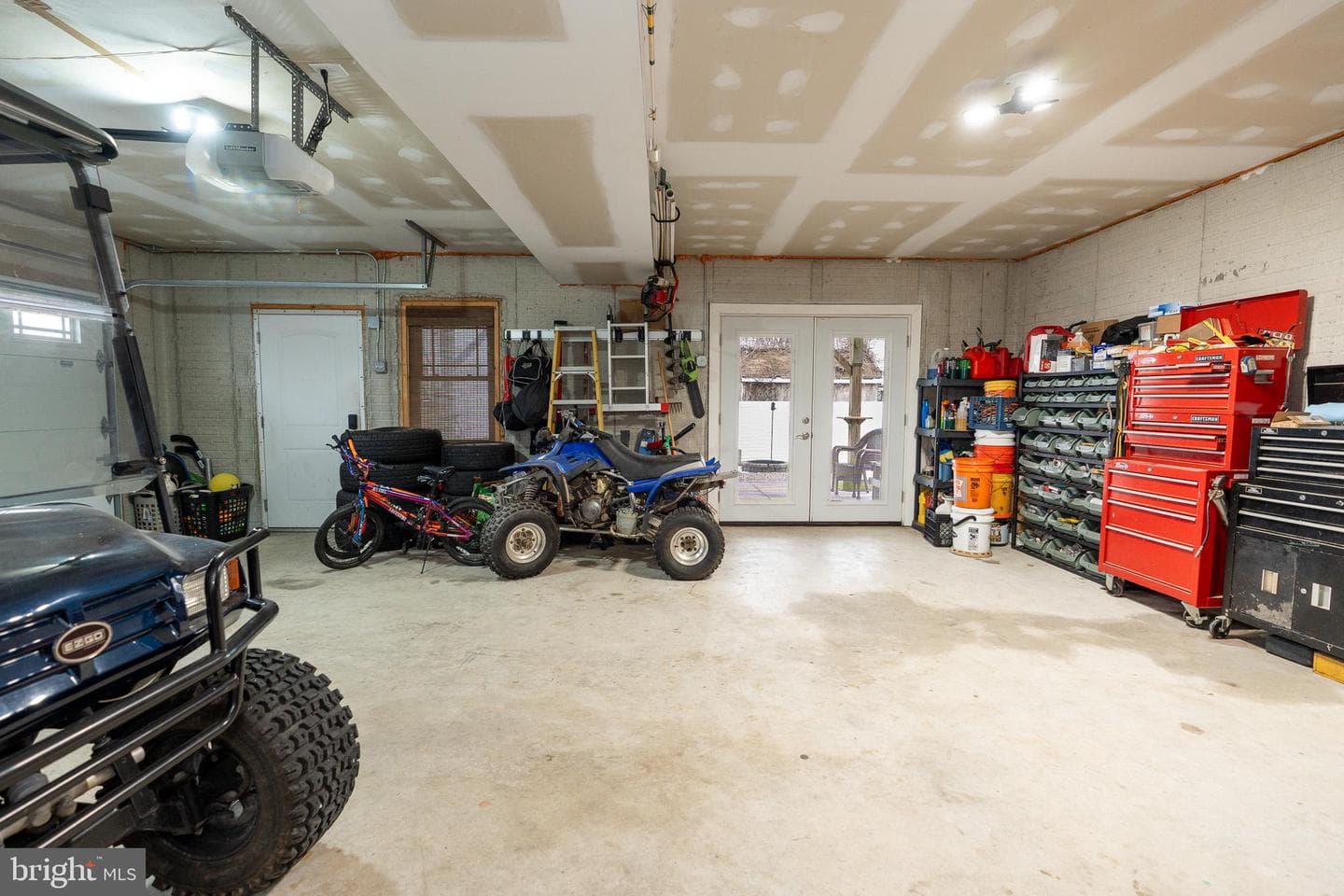 9031 Hinton Avenue photo 29