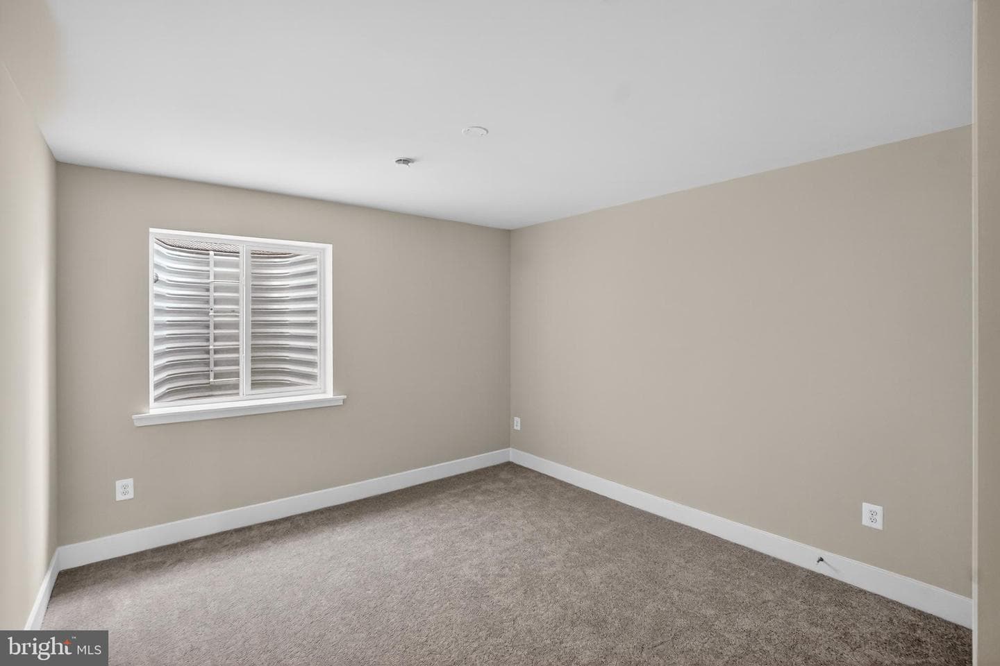 6613 Greenleigh Avenue photo 13