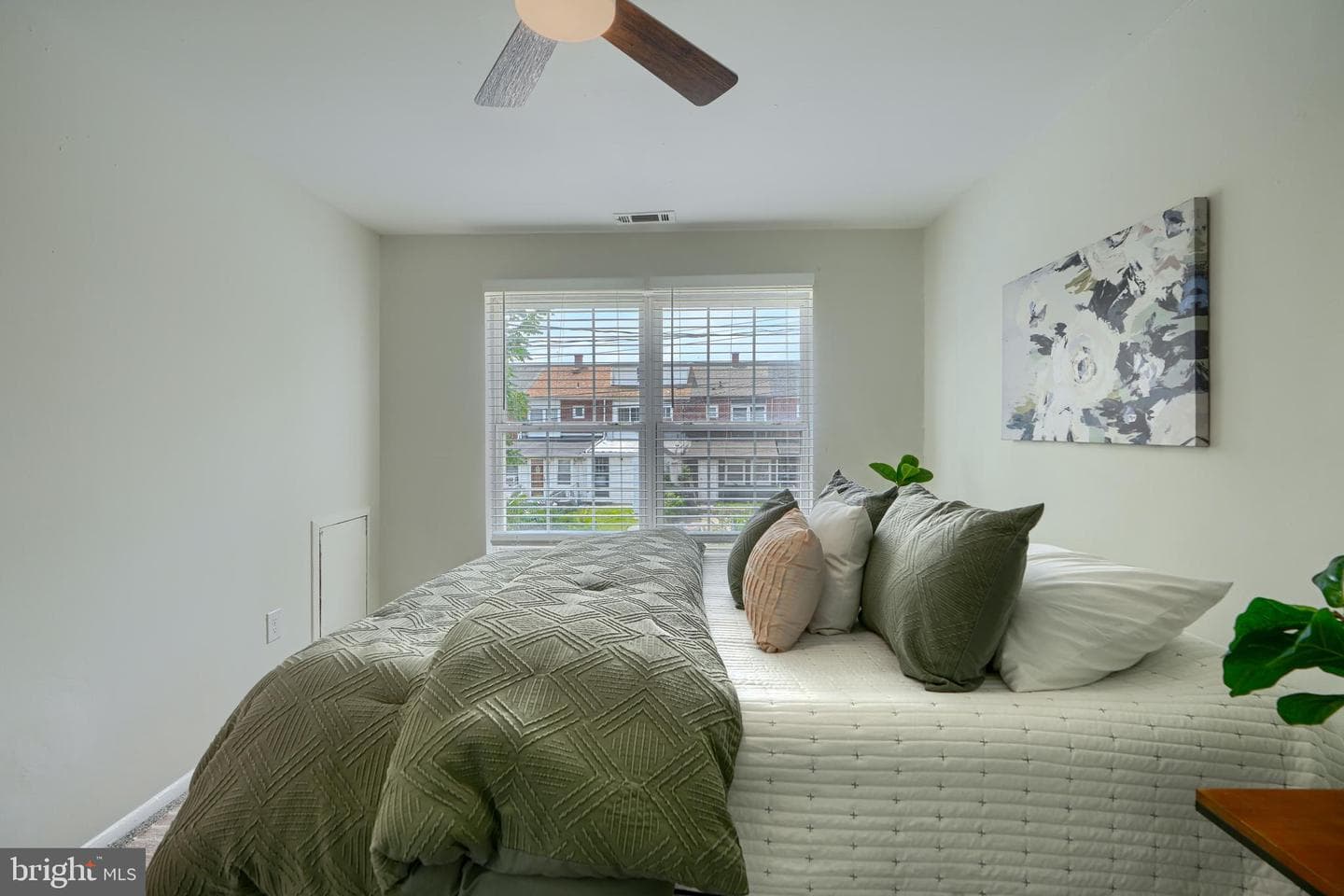 2058 Larkhall Road photo 15