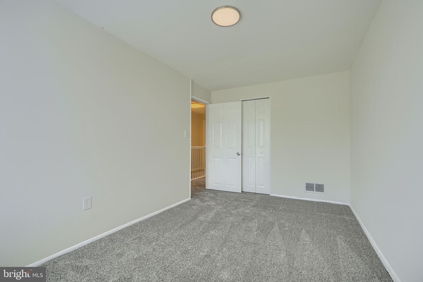 2058 Larkhall Road photo 21