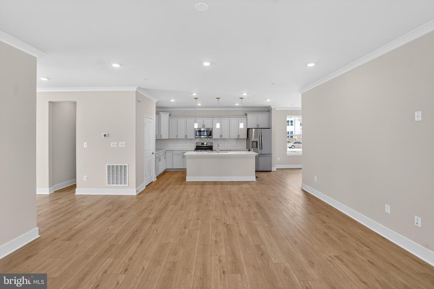 505 Willowshire Street photo 4
