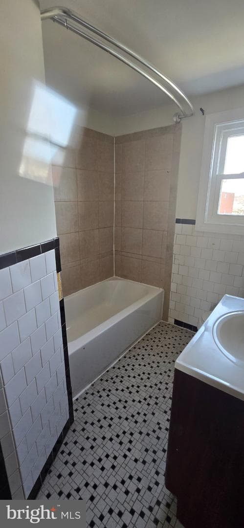 1031 Foxwood Ln photo 11