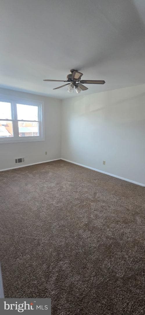 1031 Foxwood Ln photo 13