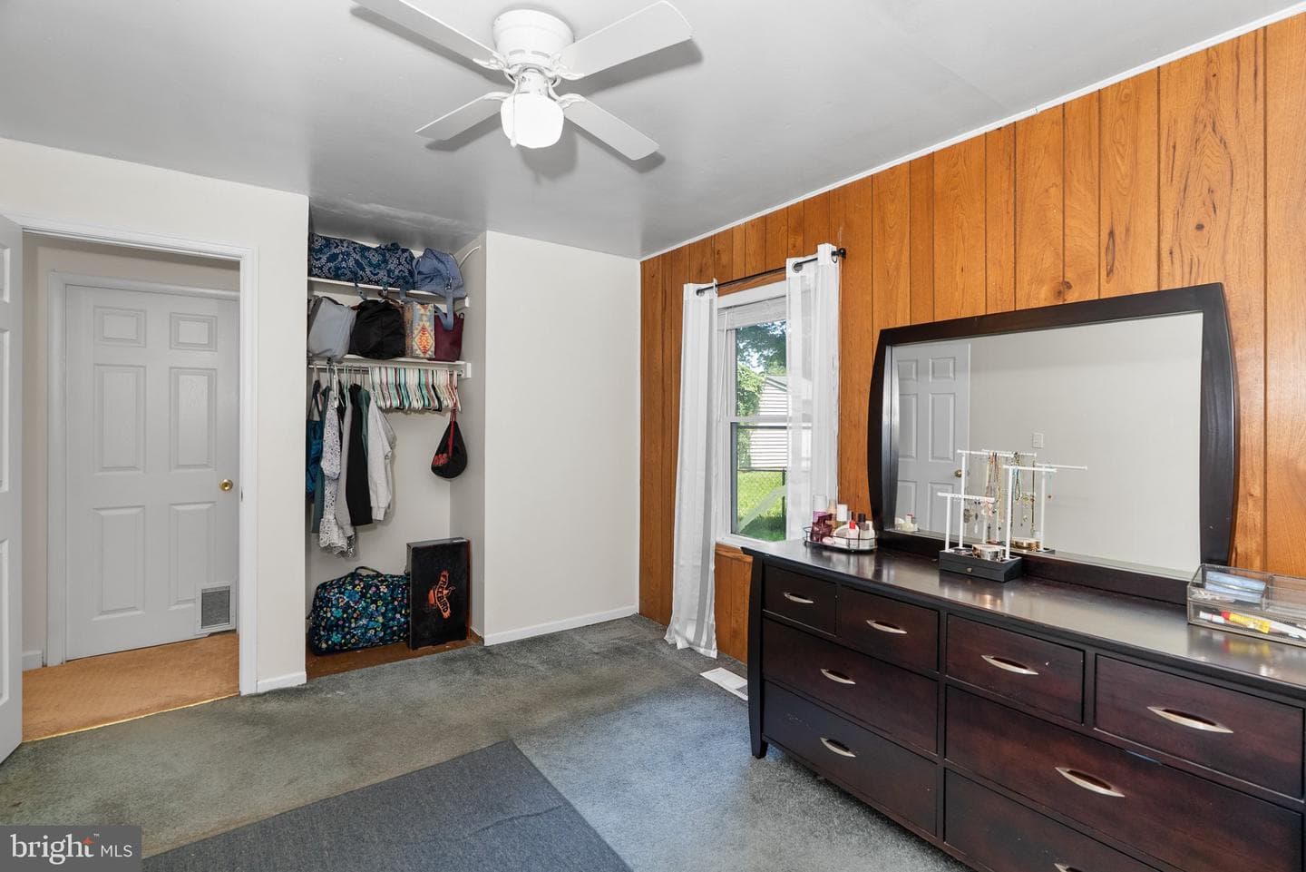 803 Greenview Court photo 17