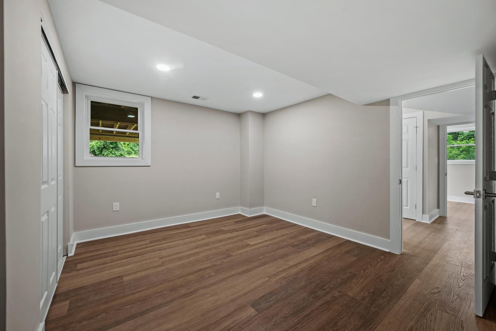 12700 Harford Road photo 33