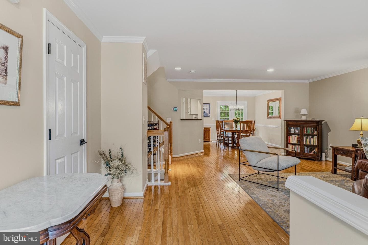37 Farnham Way photo 5