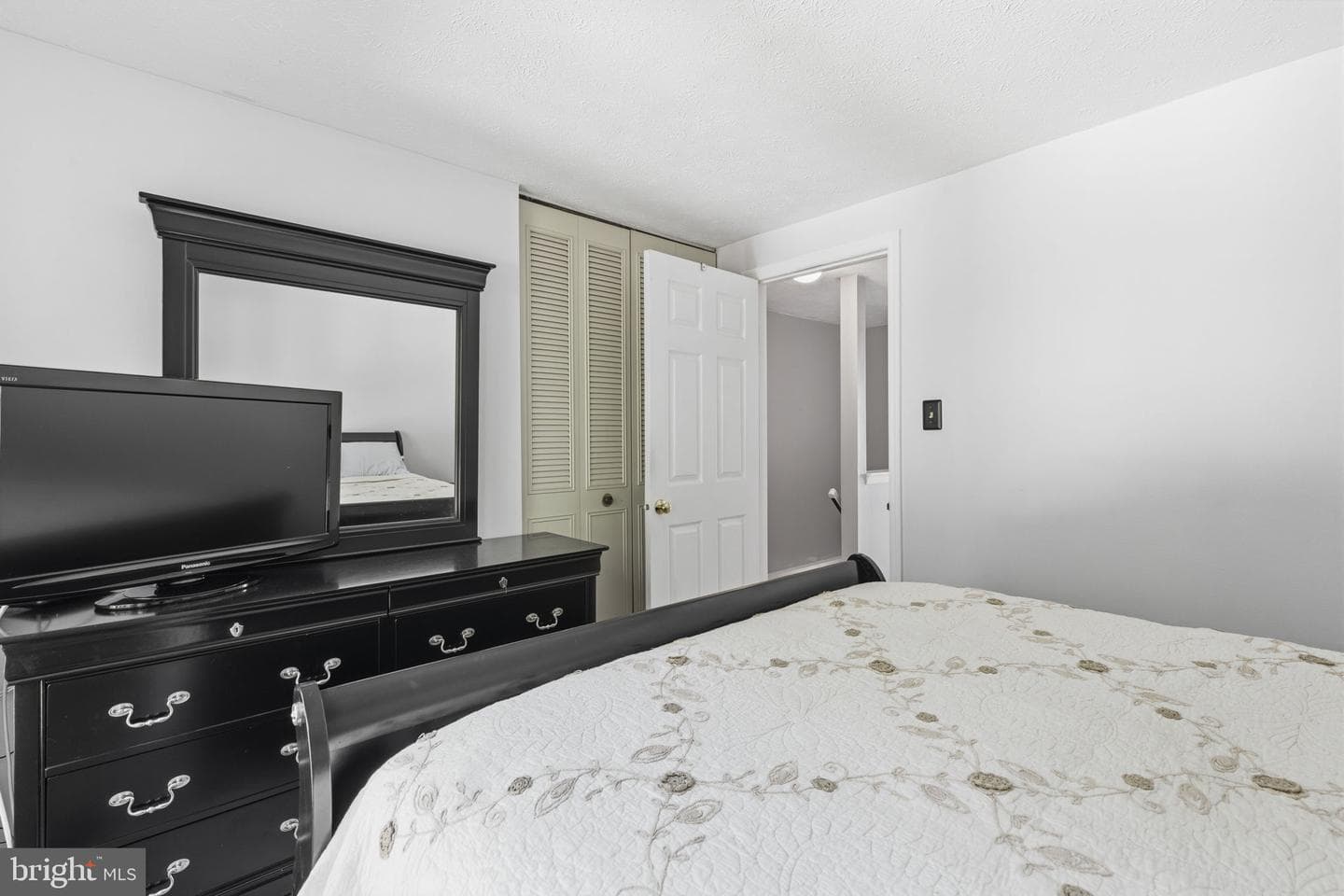 53 Shrewsbury Court photo 15