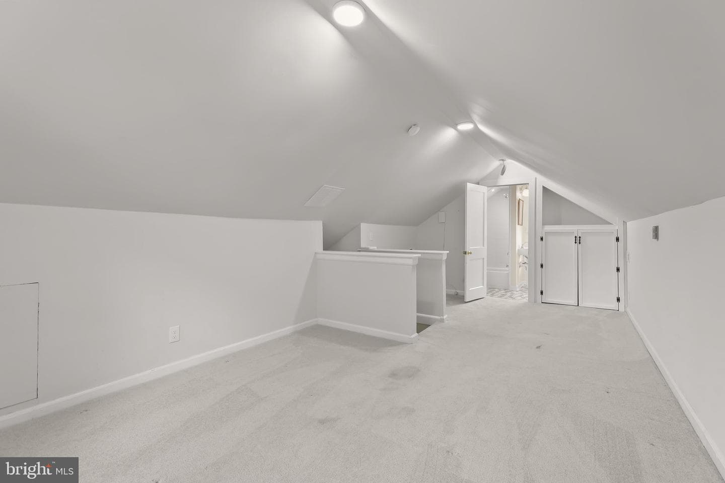 1429 Front Avenue photo 21