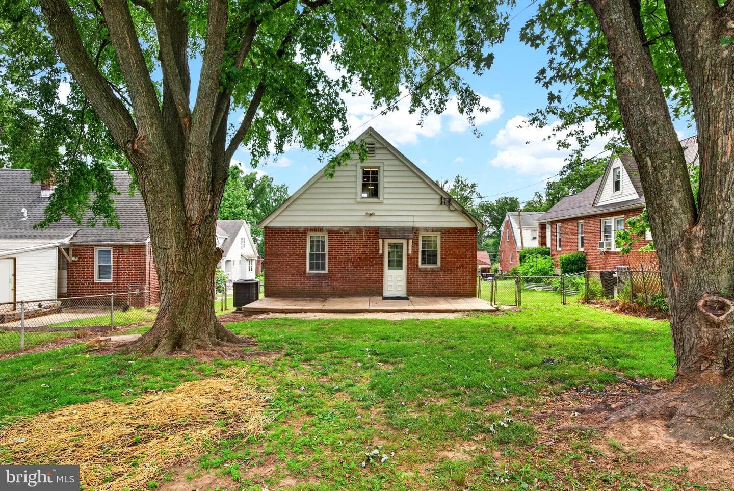 104 W Elm Avenue photo 44