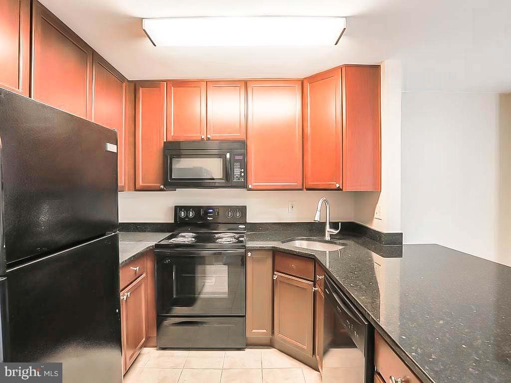 78 Ashlar Hill Ct # 1 photo 3