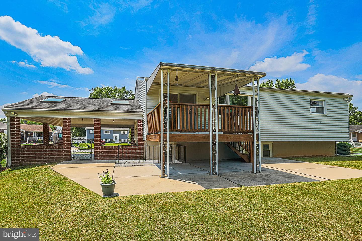 9106 Sandra Park Road photo 49