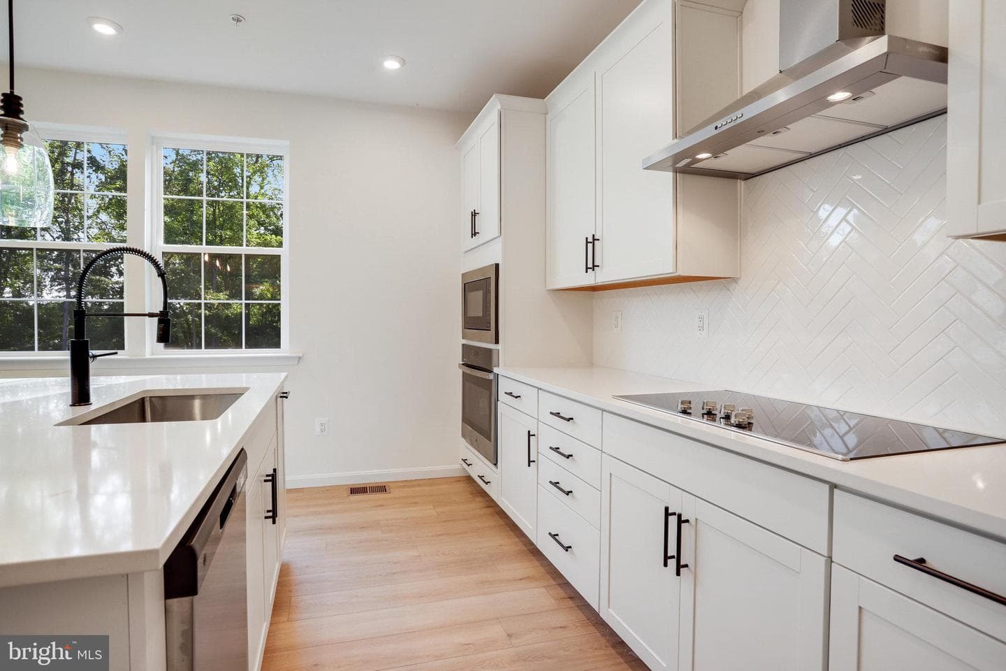 5715 Charlies Way photo 32