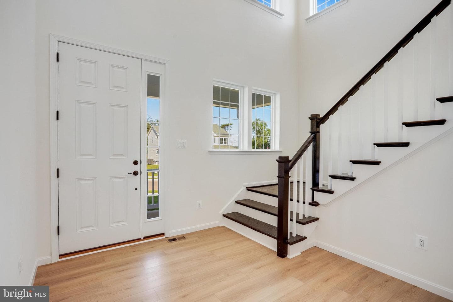 5715 Charlies Way photo 6