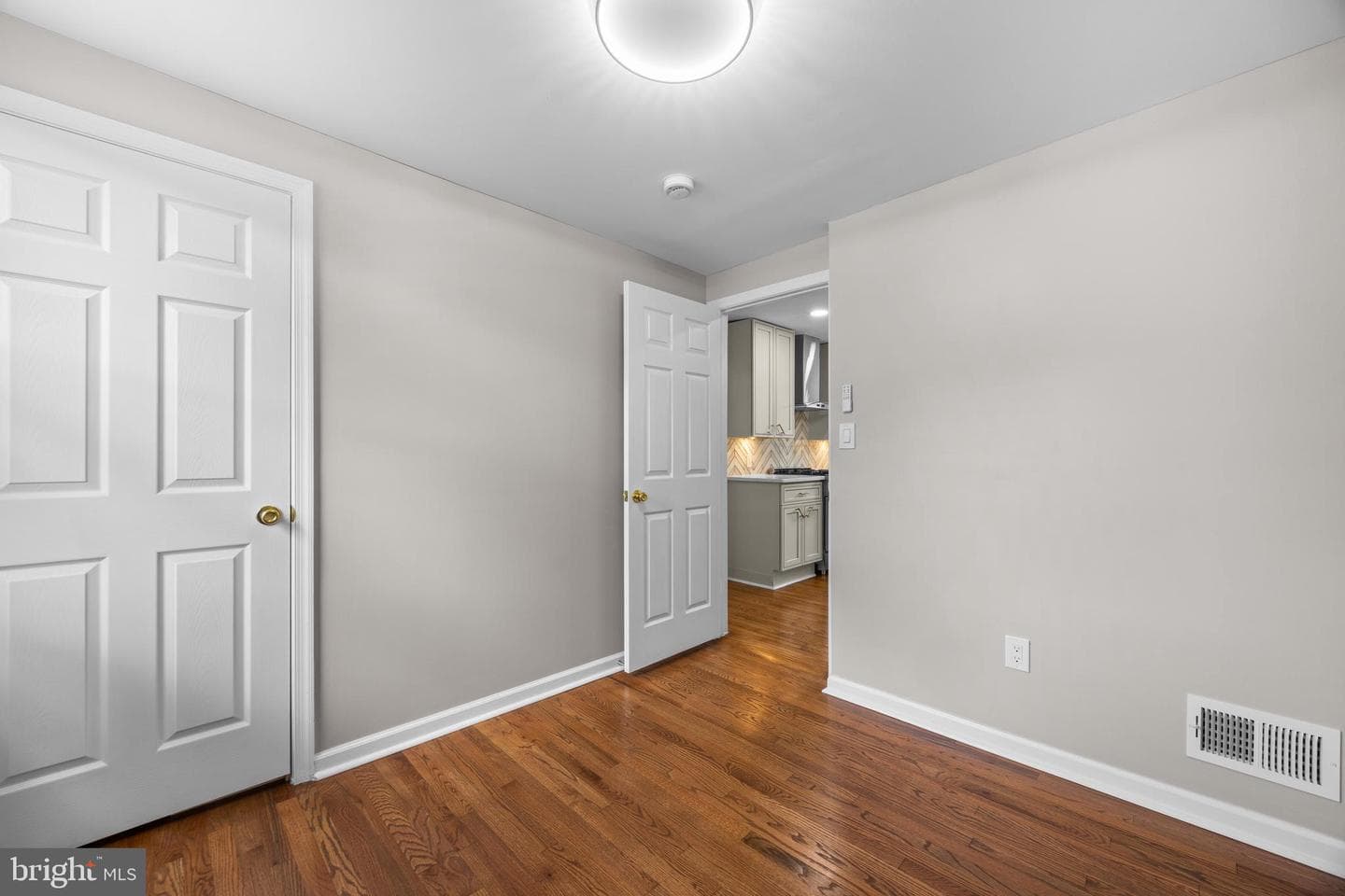 102 Nelson Road photo 17